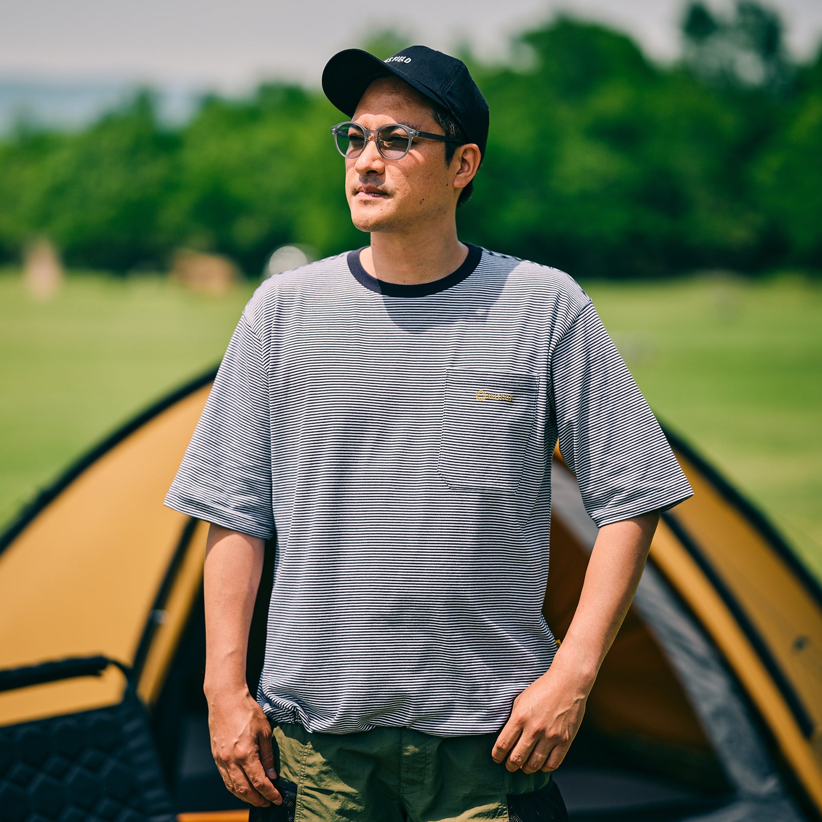 FIELD BORDER BIG POCKET T-SHIRT ホワイト