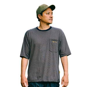 FIELD BORDER BIG POCKET T-SHIRT ブラック