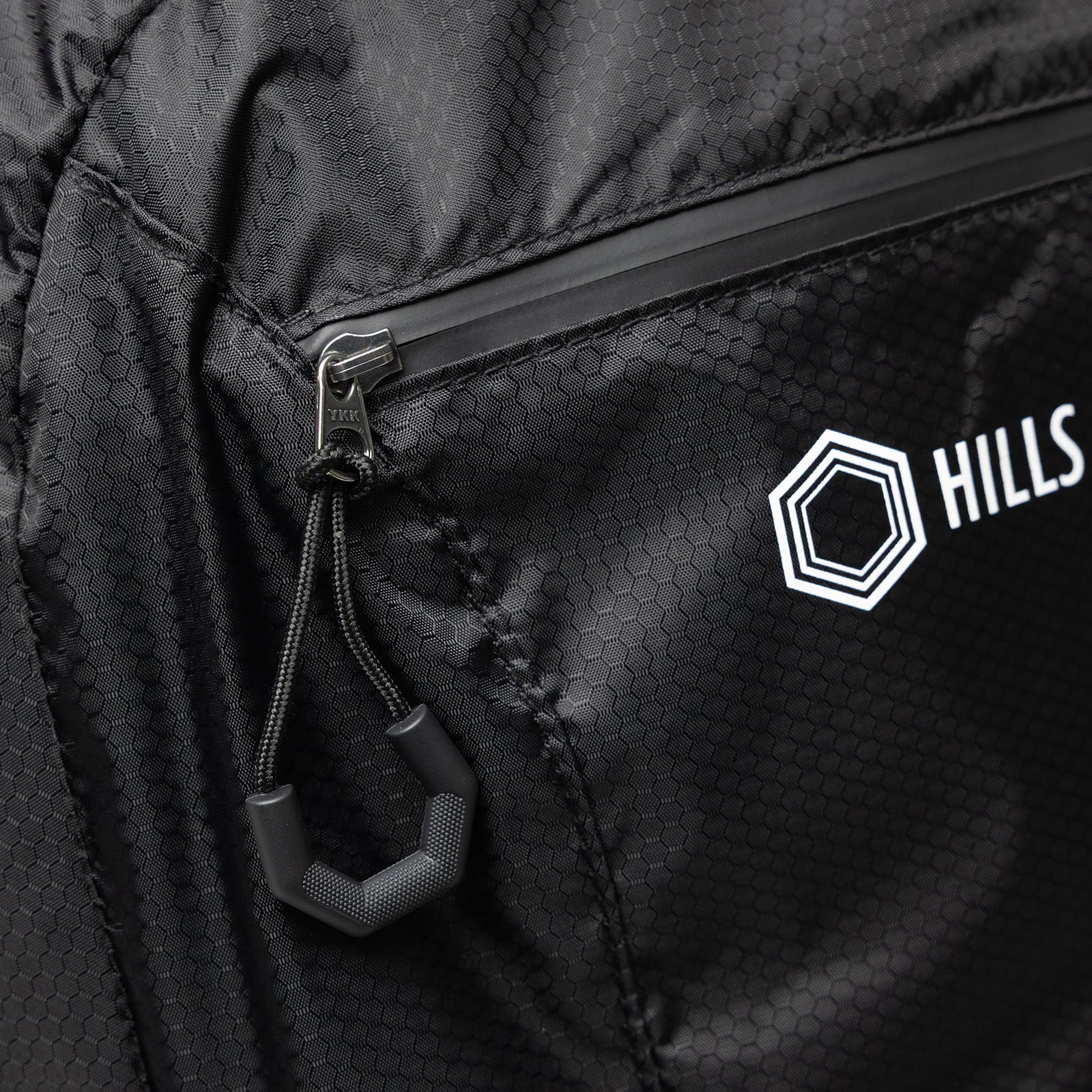 PACKABLE NYLON DAYPACK 25L