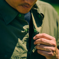 RECYCLED NYLON ORIGINAL S/S SHIRT カーキ