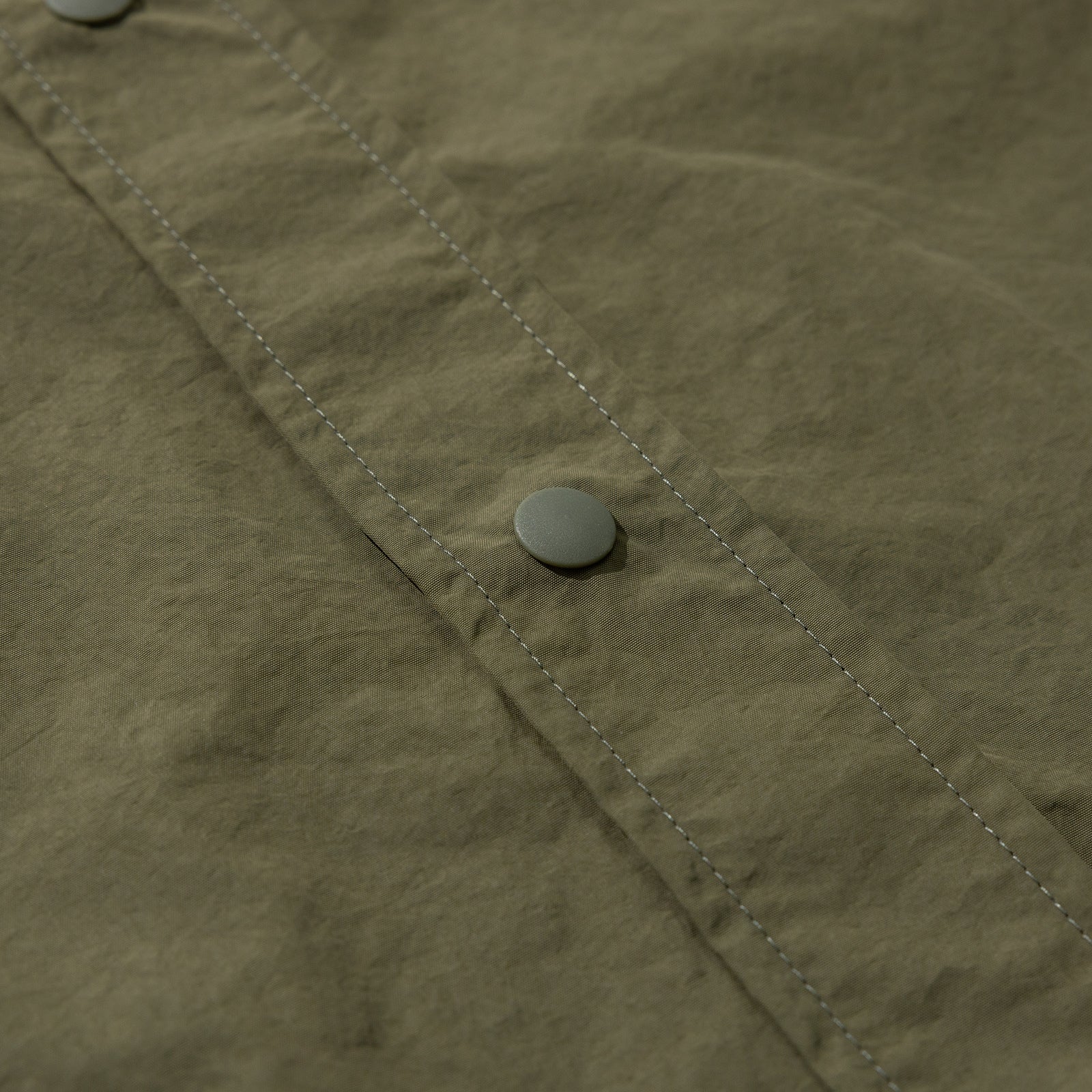 RECYCLED NYLON ORIGINAL S/S SHIRT カーキ