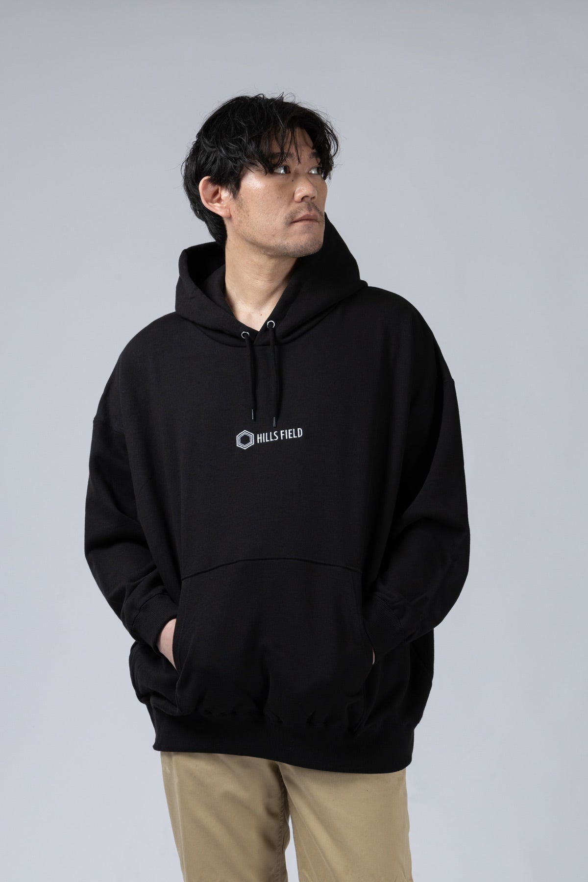 HILLS FIELD LOGO HOODIE ロゴフーディ ブラック