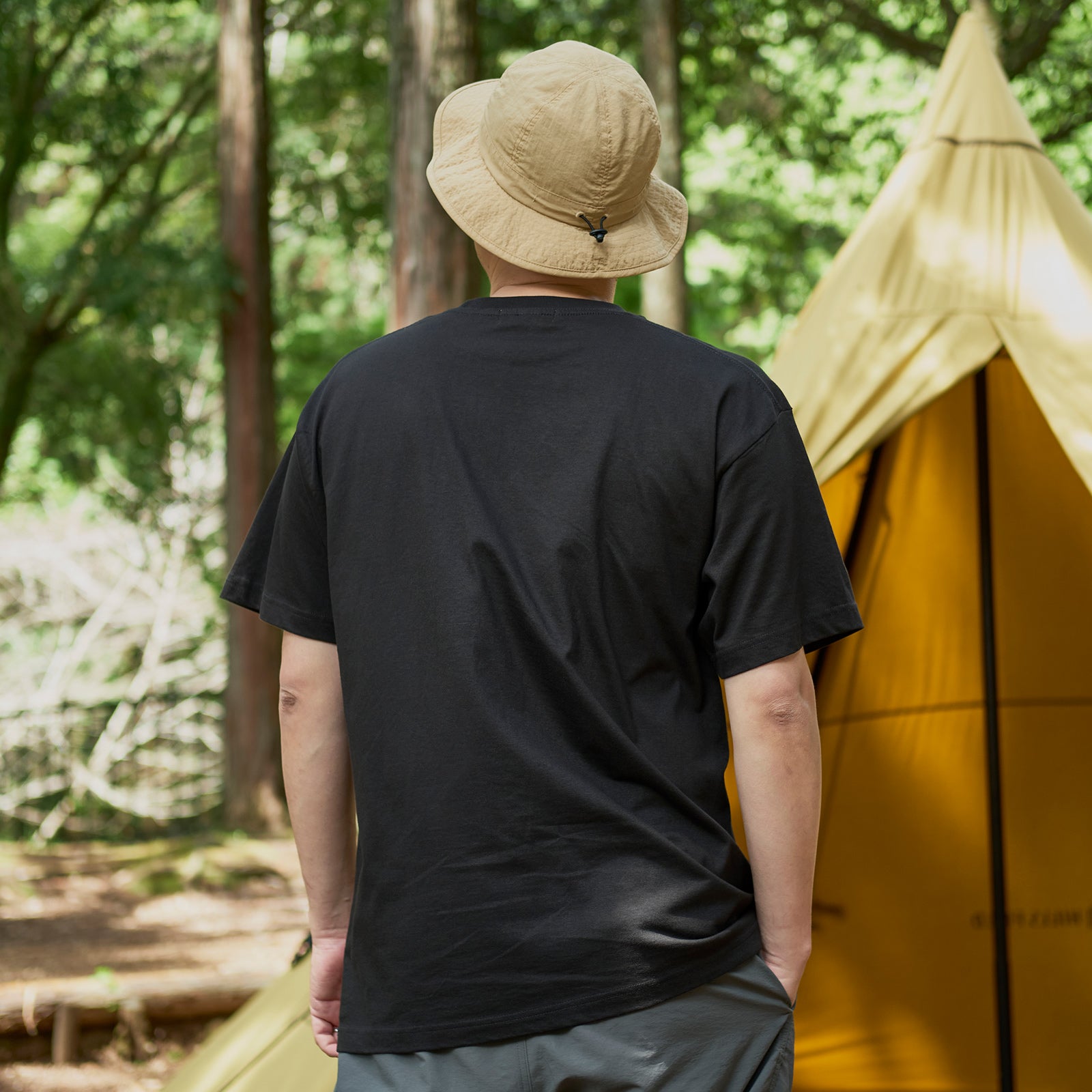 TOMOSHIBI BIG TOP T-SHIRT ブラック – HILLS FIELD