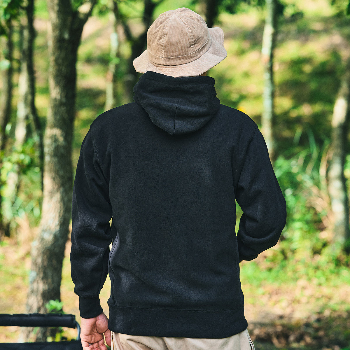 TOMOSHIBI TAKIBI HOODIE ブラック
