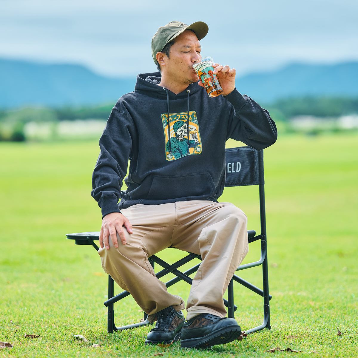 TOMOSHIBI YAMATO HOODIE ブラック